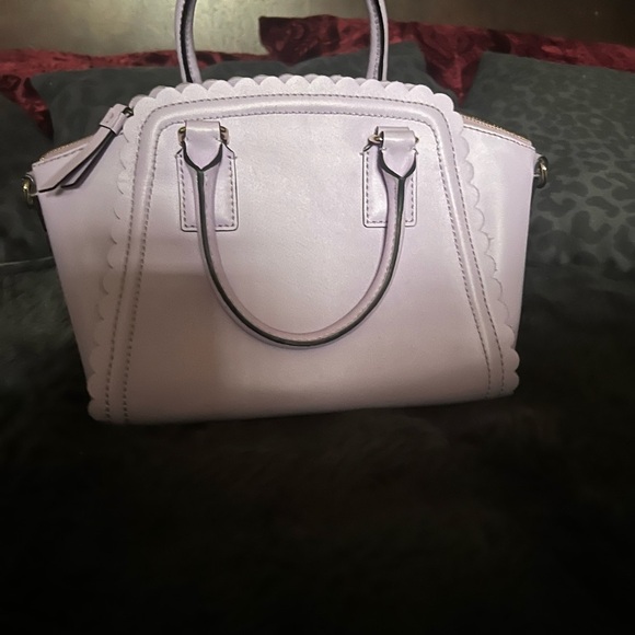 Kate Spade scalloped lilac bag - Picture 3 of 4